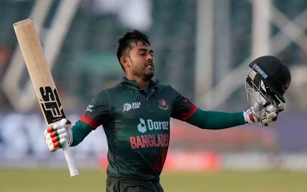 Mehidy Hasan Miraz for Bangladesh (Source:@raisul_rifat88/X.com)