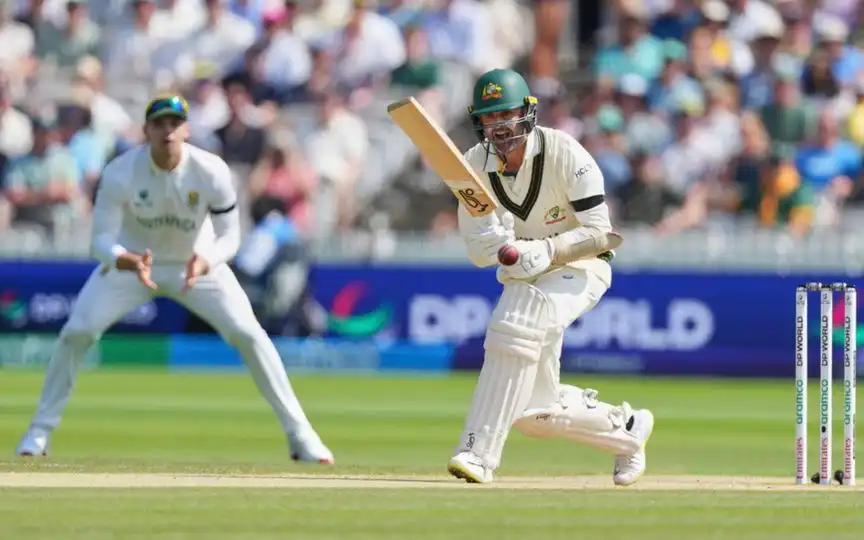 SA and AUS players wearing black armbands (Source:@cricanandha/X.com)