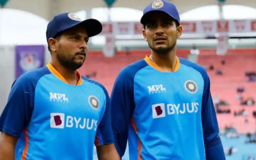 Shubman Gill with Kuldeep Yadav (Source:@Saabir_Saabu01/X.com)
