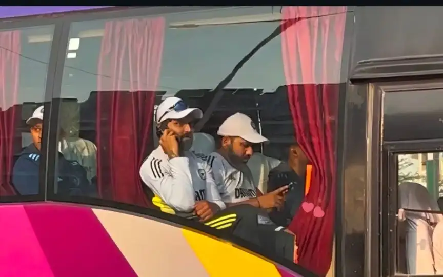 Rohit Sharma Team bus photo [Source: @DipakBaidya_45/x.com]
