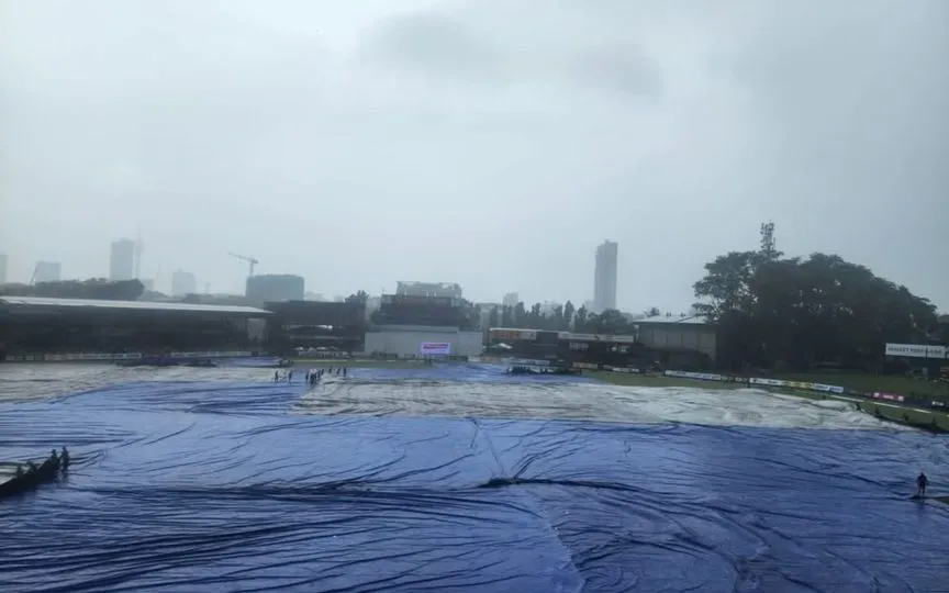 Rain has arrived at SSC, Colombo [Source: @DanuskaAravinda/X]