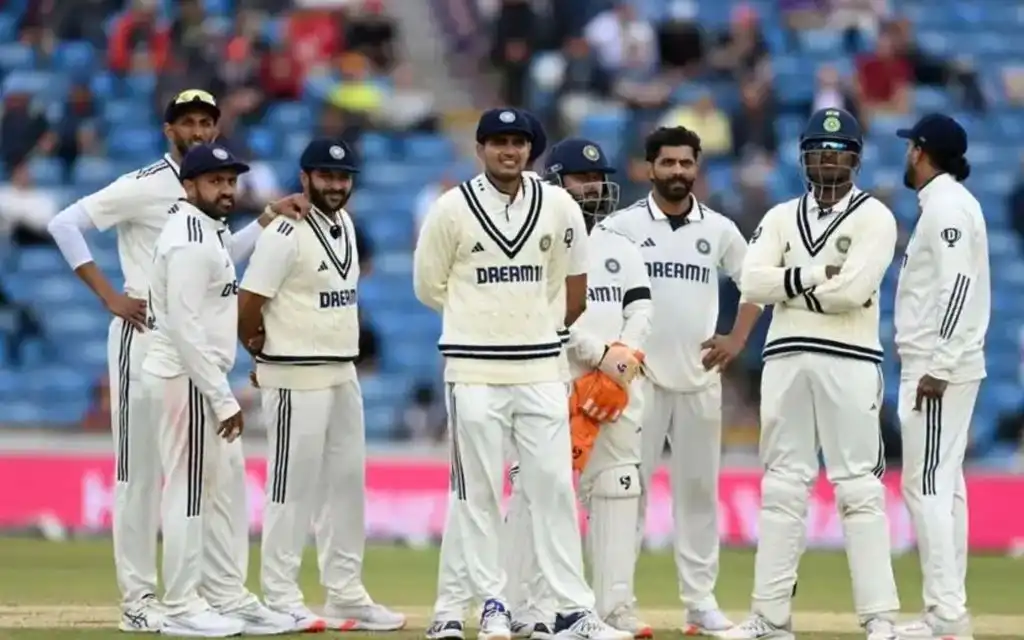 Shubman Gill and Team India (Source: AP)