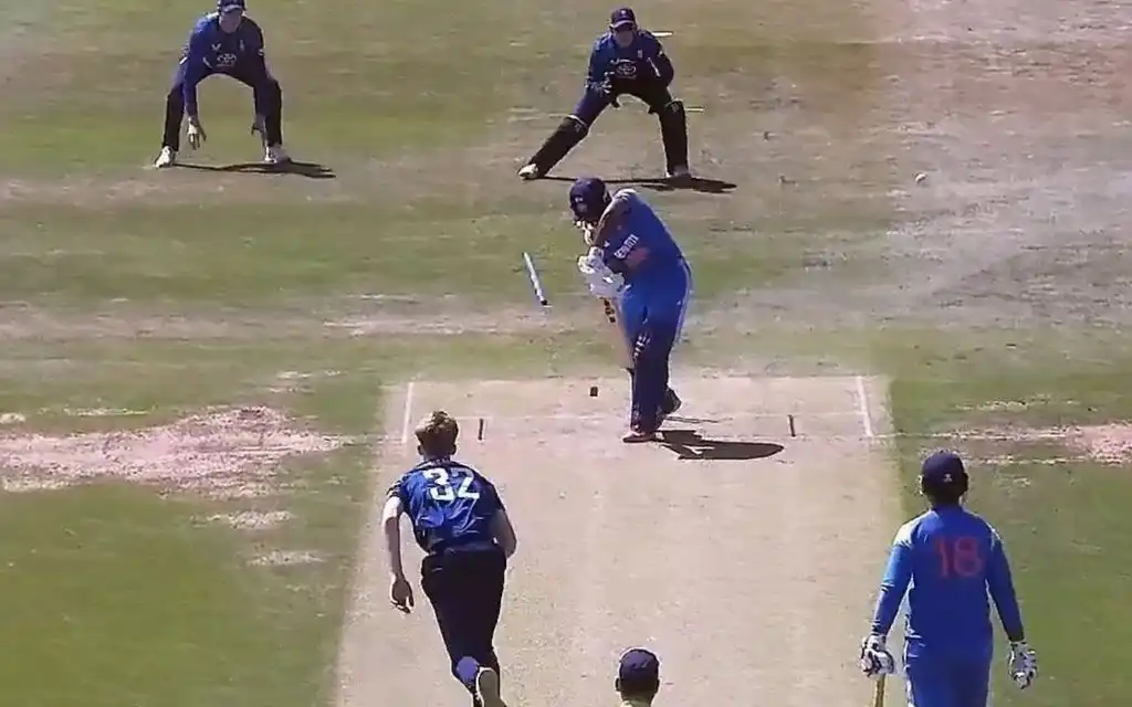 Ayush Mhatre bowled in 2nd match (Source:@Varungiri0/X.com)