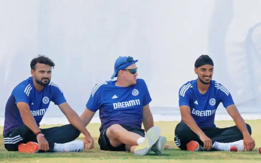 Akash Deep and Morne Morkel - (Source : @ScreenGrab/X.com)