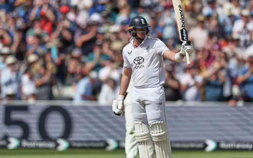 Jamie Smith Century - (Source : AP)