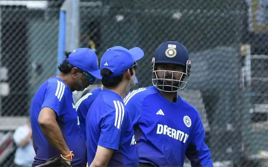 “Ab Toh Retire Ho Gaya”: Gambhir's Quirky Response On Rohit Leaves Pant In Splits “Ab Toh Retire Ho Gaya”: Gambhir's Quirky Response On Rohit Leaves Pant In Splits