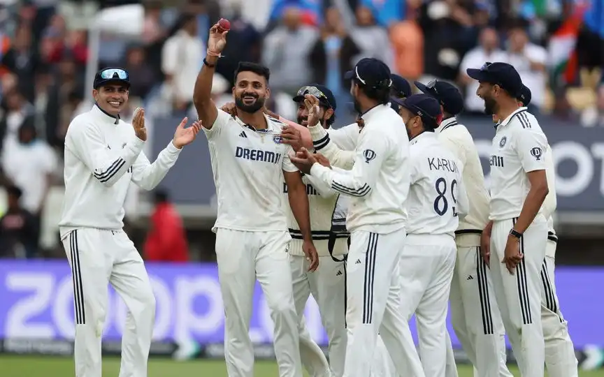 Akash Deep celebrating a wicket with Indian teammates on Day 5 [Source: @BCCI/x]