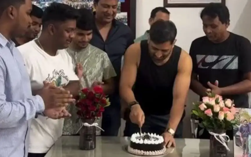 MS Dhoni Turns 44! CSK Icon Celebrates Birthday With JSCA Staff And Friends In Ranchi
