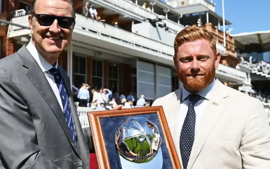 Jonny Bairstow with silver cap (Source:@OneCricketApp/X.com)
