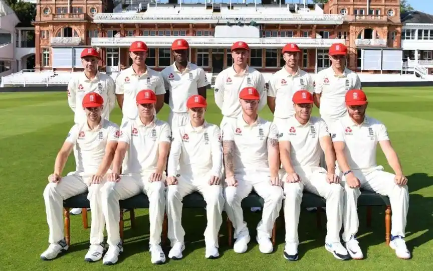 England players wearing Red jersey (Source:@mykhelcom,x.com)