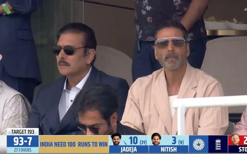 Bollywood's Khiladi Akshay Kumar Graces Lord's With Wife For IND vs ENG 3rd Test