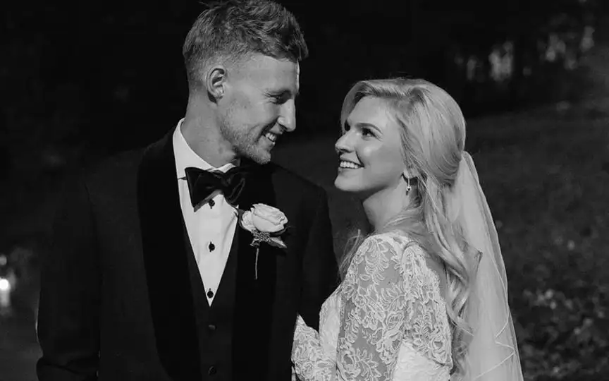 Joe Root with his wife (Instagram/@root66)