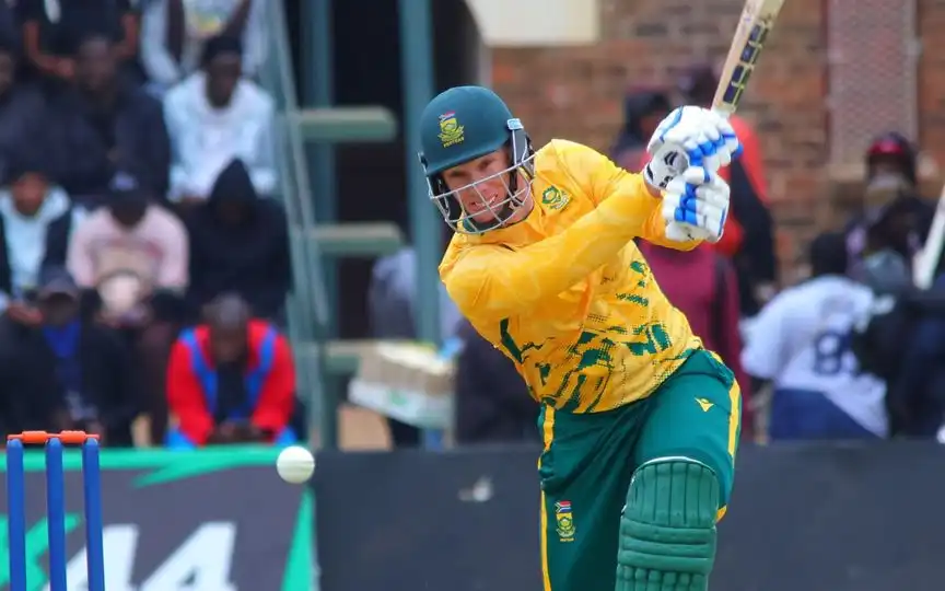 Rassie van der Dussen in action against Zimbabwe [Source: @ProteasMenCSA/x]