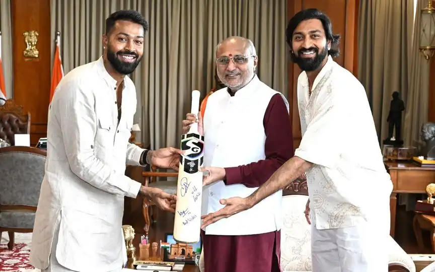 Pandya Brothers Gift Special Bat To Maharashtra Governor During Courtesy Visit