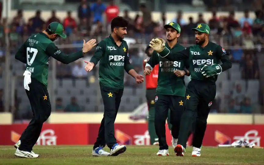 Pakistan players celebrating a wicket [Source: @saad556/x]