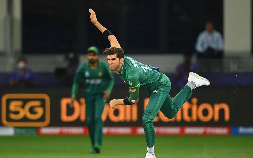 Shaheen Afridi bowling [Source: @fillupteel/X.com]