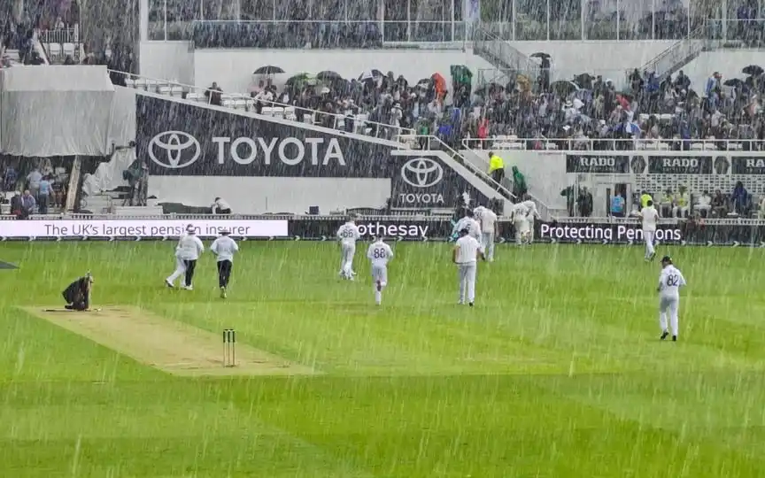 Rain In Oval [Source: @Crycloverajay/x.com]

