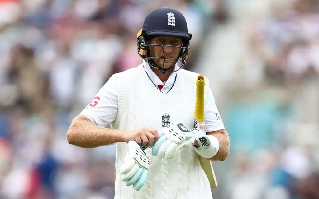 Root vs Australia [Source: AFP Photo]
