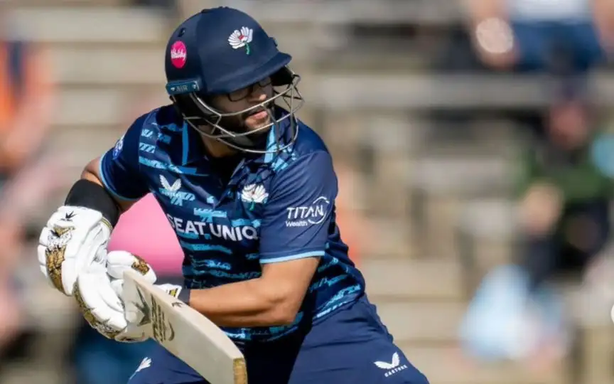 New Hero Imam-Ul-Haq Delivers Match-Winning Fifty As Yorkshire Humble Warwickshire