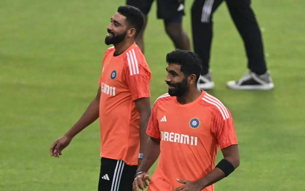 Jasprit Bumrah and Mohammed Siraj (Source: AFP Photos)
