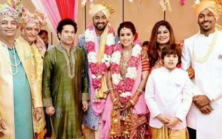 Pankhuri Sharma's Family (Source:@DNA.India,x.com)