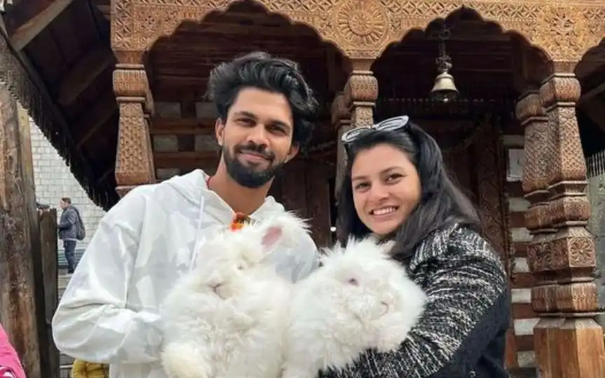 Utkarsha Pawar's Family (Source:@doncricket_,x.com)