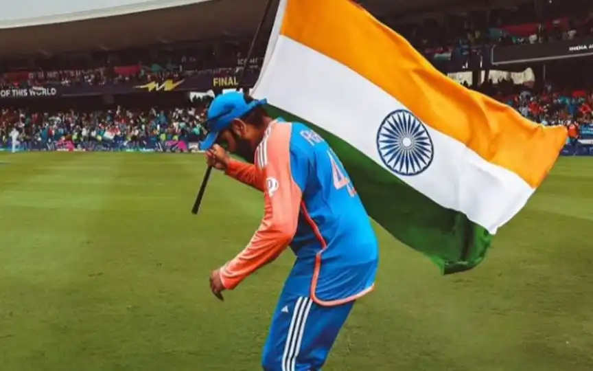 Rohit Sharma with the Indian flag [Source: @rohitsharma45/instagram.com]