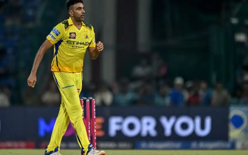 R Ashwin in trouble [Source: AFP Photo]