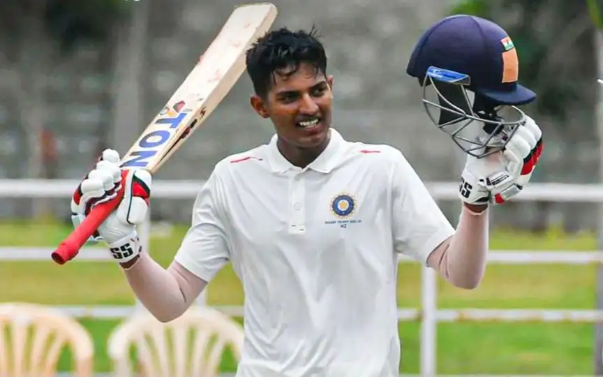 Yash Dhull smashes ton [Source: @yashdhull22/Instagram.com]