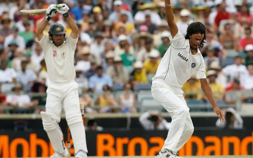 Ishant Sharma bamboozled Ricky Ponting [Source: AFP Photos]