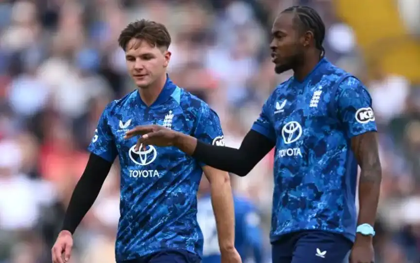 Sonny Baker with Jofra Archer [Source: @MidnightMusinng/x]