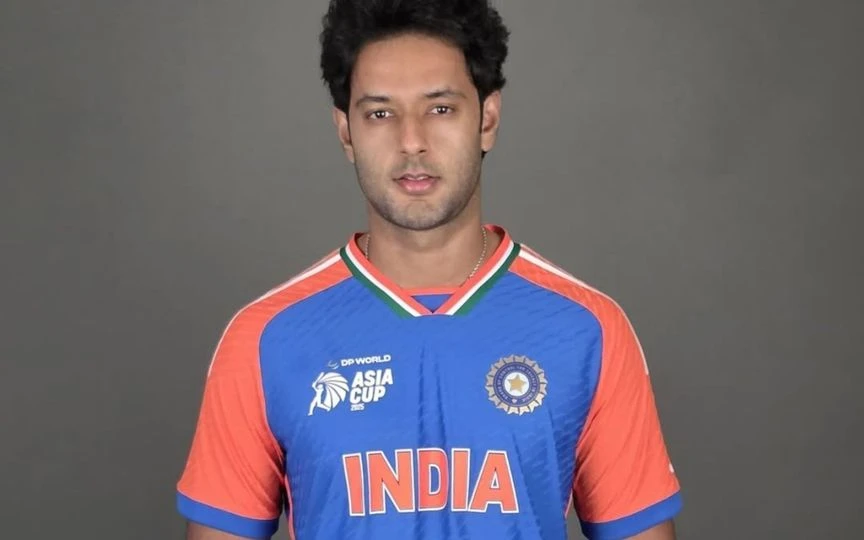 First Look Out! India's Asia Cup 2025 Jersey Unveiled Without Sponsor After Dream11 Exit