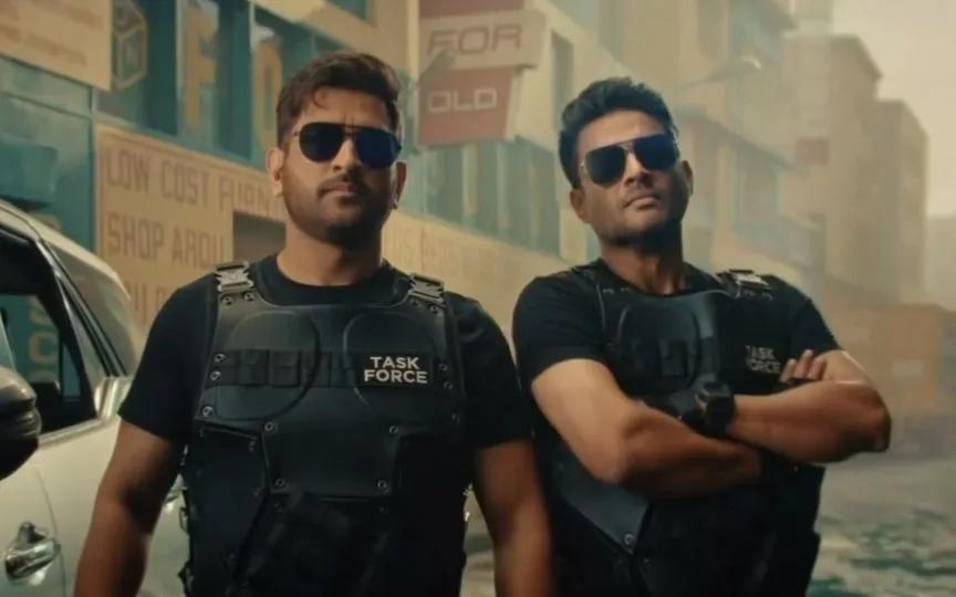 MS Dhoni and R Madhavan [Source: @DhoniKarnataka/x.com]