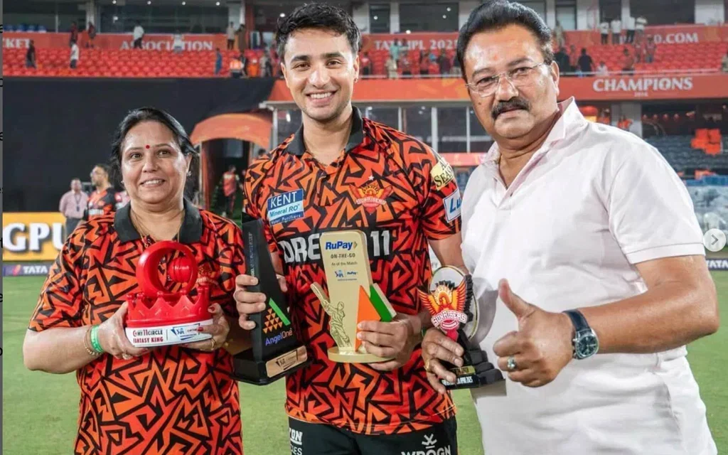 Abhishek Sharma's family (Instagram.com/@Abhishek Sharma)