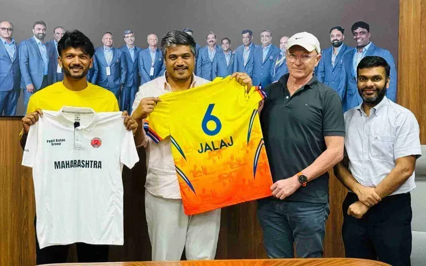 Jalaj Saxena with Maharashtra officials (Source: @karhacter/X.com)