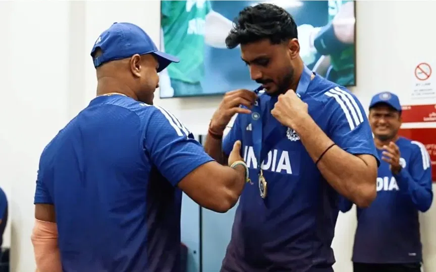 Axar Patel Receives Special Award In Indian Dressing Room After Win Over Pakistan