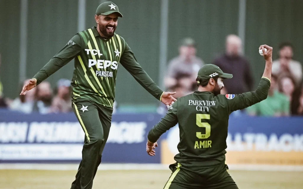Babar Azam with Mohammad Amir (Source:@CallMeSheri1_/X.com)
