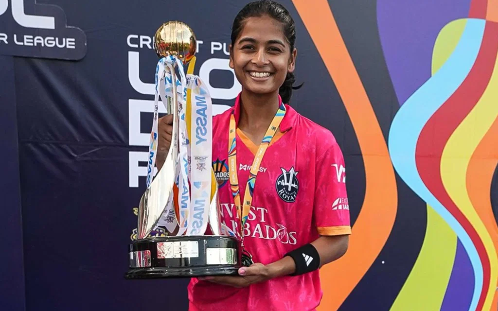 Shreyanka Patil with WCPL trophy [Source: @BarbadosRoyals/X]