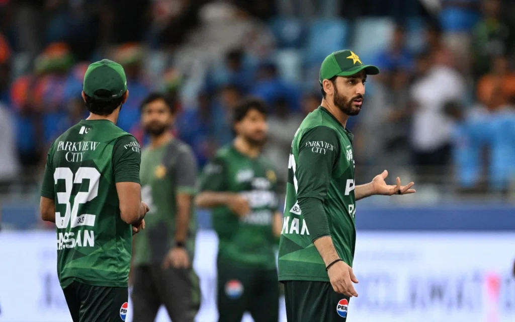 Pakistan lands in trouble [Source: AFP Photo]
