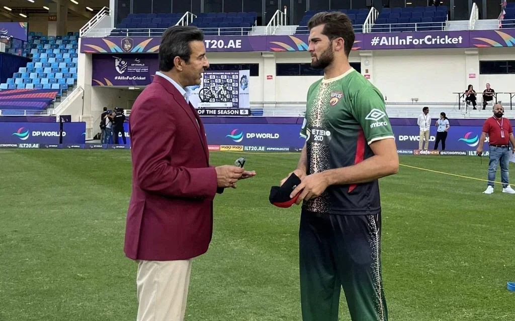 Wasim Akram and Shaheen Afridi [Source: @TheDesertVipers/X]