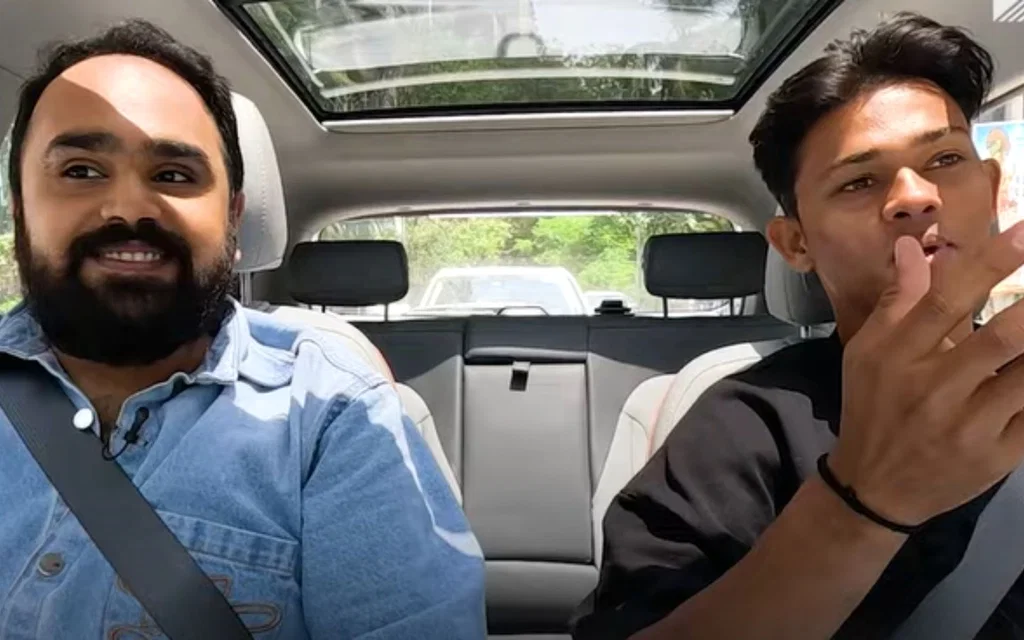 Mashable host Siddhaarth Aalambayan and Yashasvi Jaiswal [Source: Mashable India/YouTube]