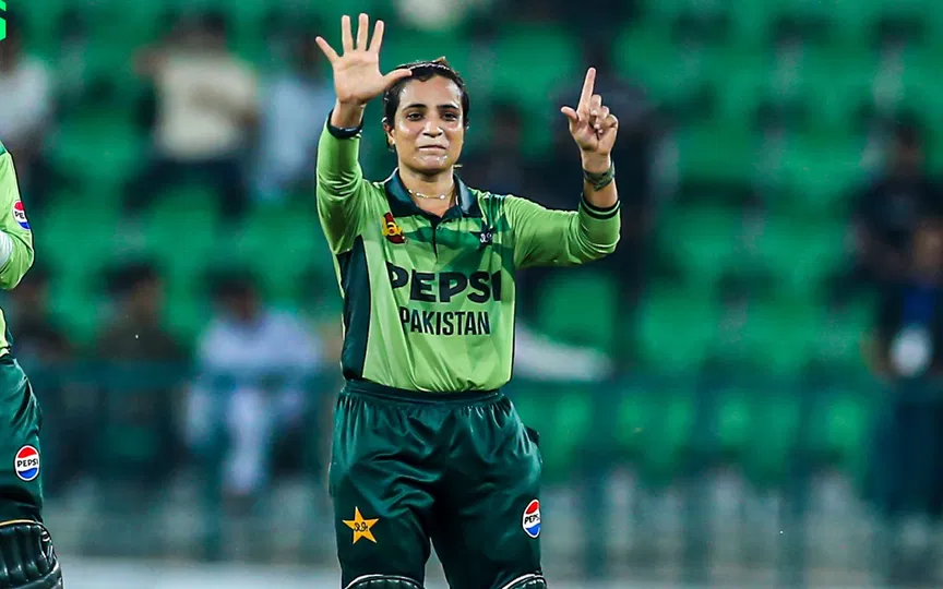Unstoppable Sidra Amin Scripts A Never-Done-Before Record For Pakistan Women  vs SA | OneCricket