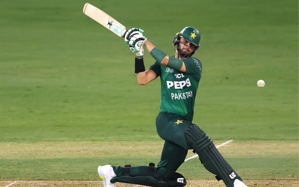 Shaheen Afridi batting [Source: @Iam_hassan10/X.com]