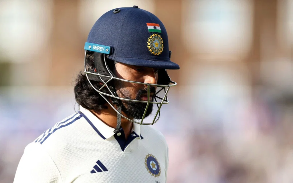 KL Rahul retired hurt [Source: AFP Photo]

