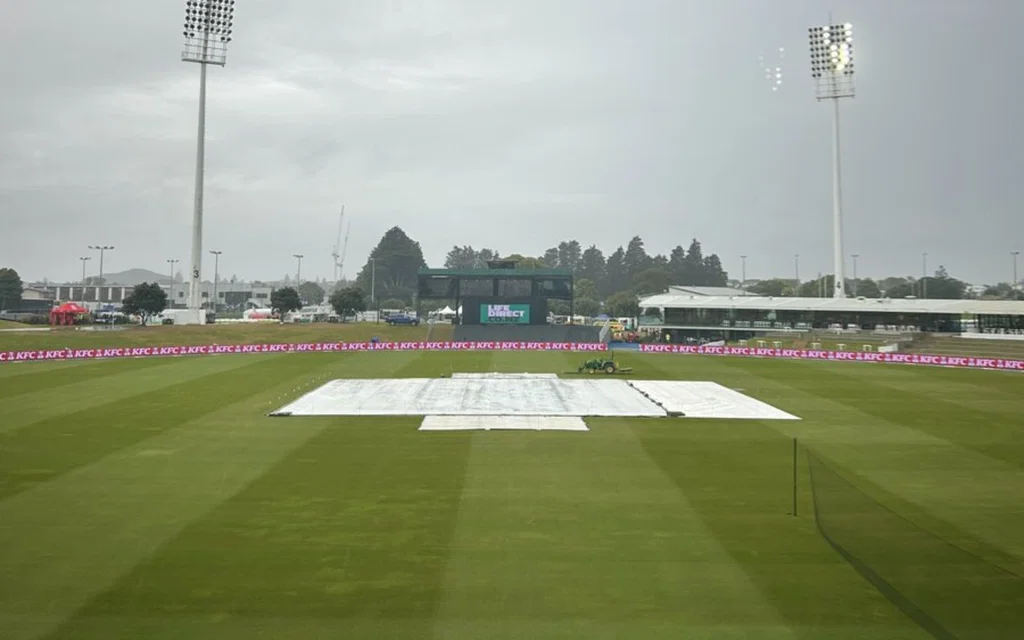 It's raining at Bay Oval [Source: @SportNationNZ/X]