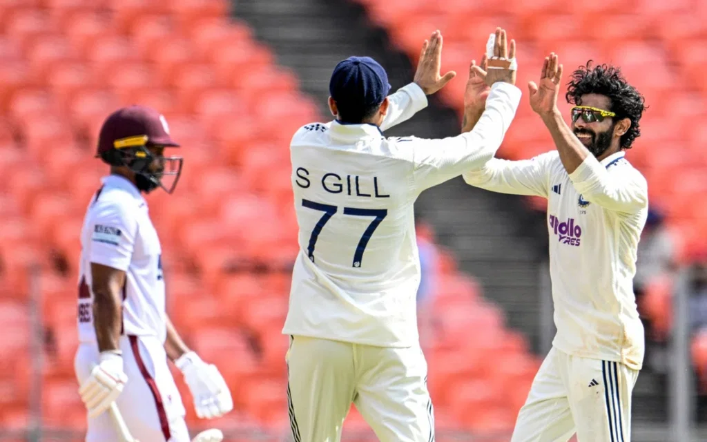Shubman Gill celebrates wicket with Ravindra Jadeja [Source: @quick_arru/X.com]