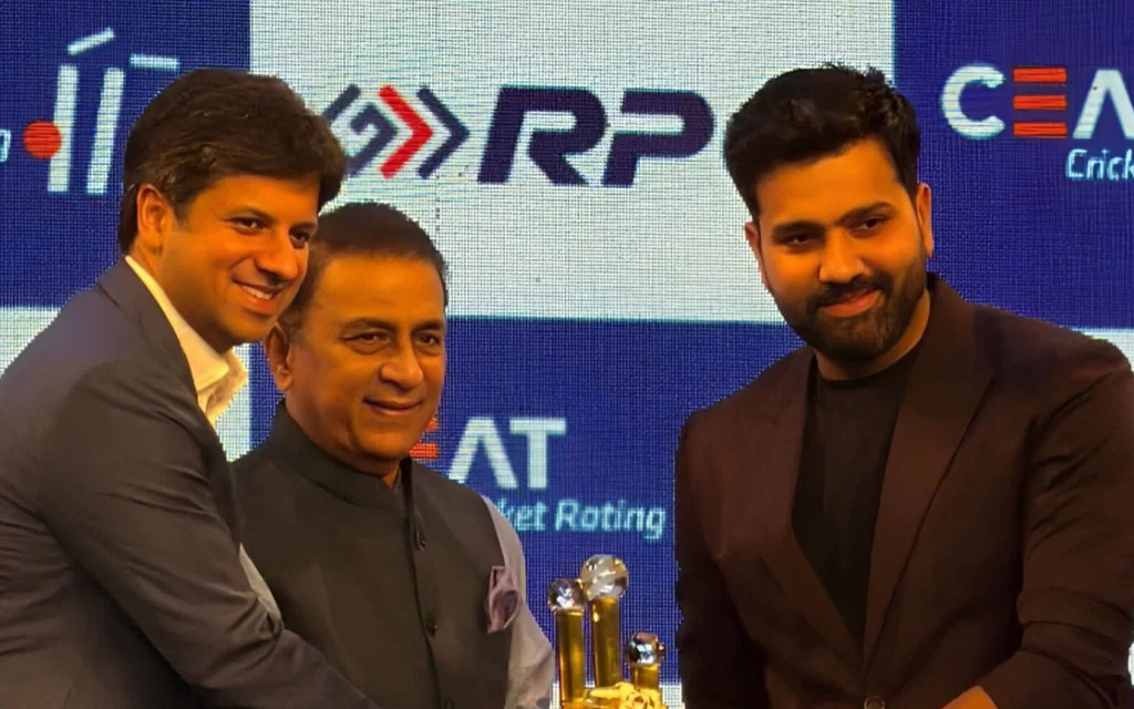 Rohit Sharma received a prestigious award presented by Sunil Gavaskar [Source: @jitenda60203698/X.com]