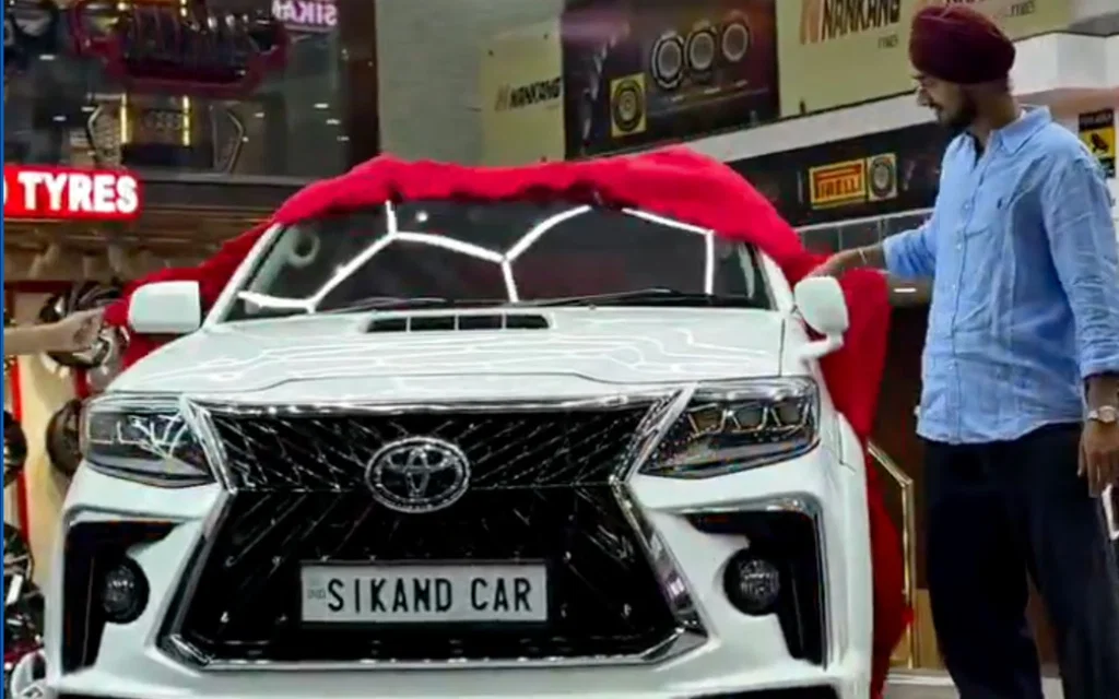 Arshdeep Singh with his new car [Source: @SahilSinghadiya/X.com]