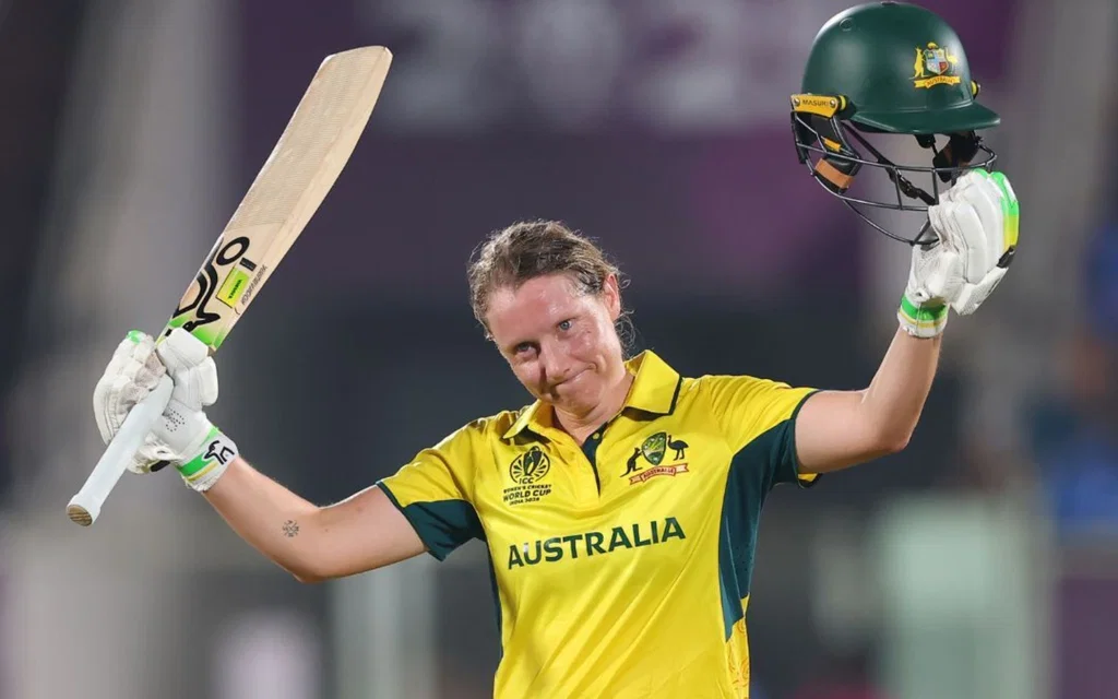 Alyssa Healy's spectacular knock (Source: @VoiceOfTribals_/x.com)