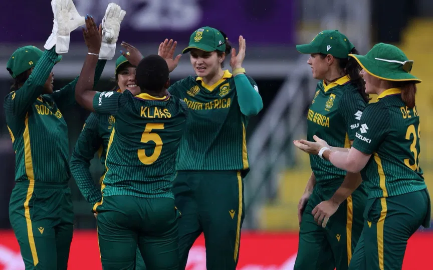 South Africa on verge of semifinal qualification after clinical demolition of Sri Lanka
